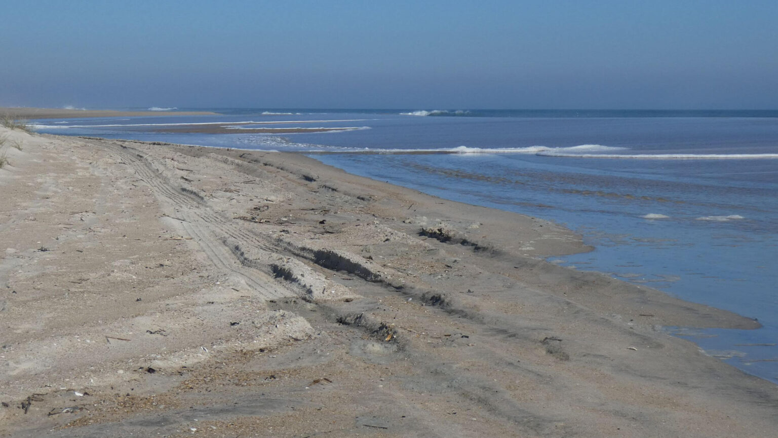 Assateague Island Wilderness Study Area, surf-fishing vehicles allowed on Maryland beach, November