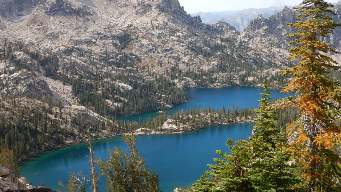 Sawtooth Wilderness, above Baron Lakes, September